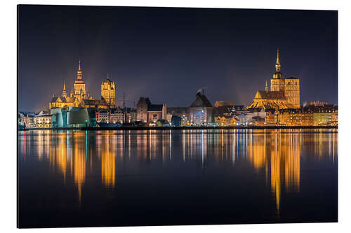 Aluminiumtavla Skyline of Stralsund at night