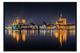 Gerahmter Kunstdruck Skyline von Stralsund bei Nacht