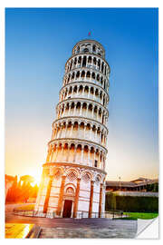 Selvklebende plakat The leaning tower at dusk