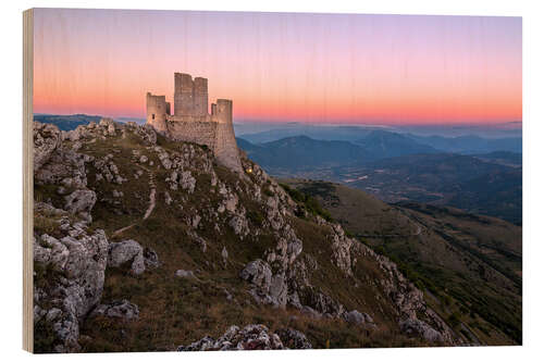 Trätavla Rocca Calascio at dusk