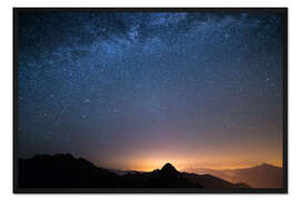 Gerahmter Kunstdruck Sternenhimmel und das majestätische Hochgebirge der Alpen,
