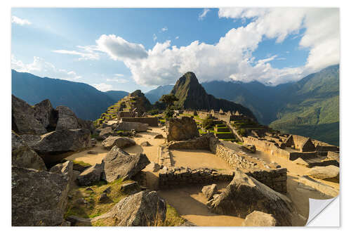 Sticker mural Light and clouds over Machu Picchu, Peru