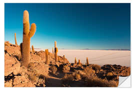 Självhäftande poster Isla Incahuasi and Uyuni Salt Flat at sunrise, travel destination in Bolivia.