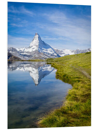 Print på skumplade Matterhorn and Stellisee in the Swiss Alps, canton of Valais, Switzerland