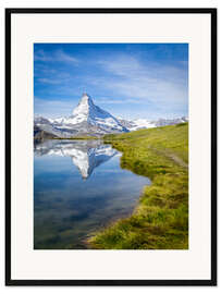 Kehystetty taidepainatus Matterhorn and Stellisee in the Swiss Alps, canton of Valais, Switzerland