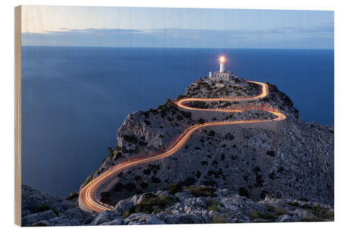 Quadro de madeira Light trail to the lighthouse at Cap Formentor, Mallorca