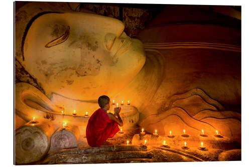 Gallery print Monk in Shinbinthalyaung Temple