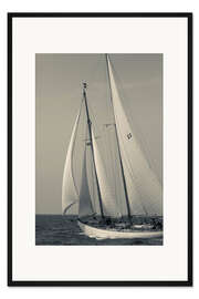 Gerahmter Kunstdruck Segelboot im Wind am Cape Ann