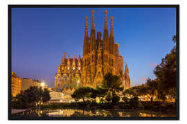 Gerahmter Kunstdruck Nach über der La Sagrada Familia Kirche in Barcelona
