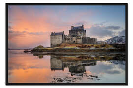 Gerahmter Kunstdruck Morgendämmerung am Eilean Donan Castle