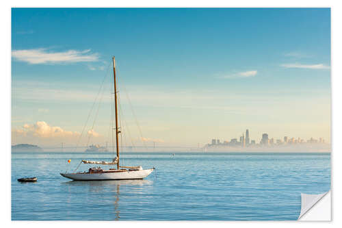 Selvklæbende plakat Sailboat in front of San Francisco, California, USA