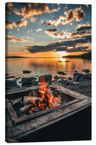 Tableau sur toile Feu de camp au bord du lac, Suède