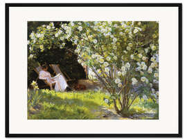 Gerahmter Kunstdruck Rosen, Marie Krøyer sitzt im Liegestuhl im Garten von Frau Bendsens Haus