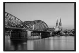 Gerahmter Kunstdruck Hohenzollernbrücke und Kölner Dom schwarz-weiß