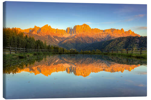 Leinwandbild Alpenglühen am Rosengarten in den Dolomiten in Südtirol