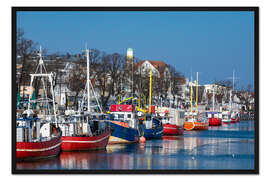 Gerahmter Kunstdruck Fischkutter am Alten Strom in Warnemünde