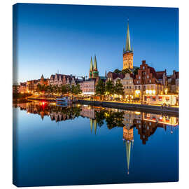 Leinwandbild Historische Altstadt von Lübeck am Abend