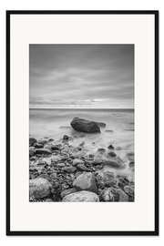 Gerahmter Kunstdruck Granit in der Ostsee (Langzeitbelichtung)