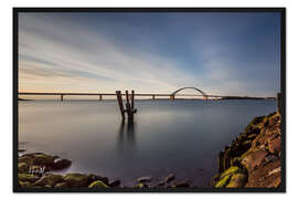 Gerahmter Kunstdruck Fehmarnsund-Brücke im Abendlicht (Langzeitbelichtung)