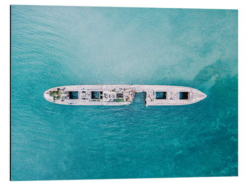 Aluminiumsbilde Shipwreck In The Middle Of The Ocean