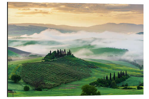 Aluminiumsbilde Morning mist in Tuscany