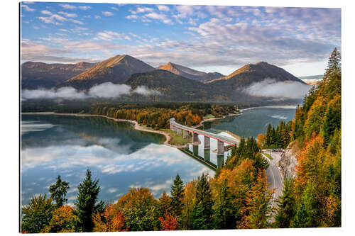 Quadro em plexi-alumínio Sylvensteinspeicher in autumn - Bavaria