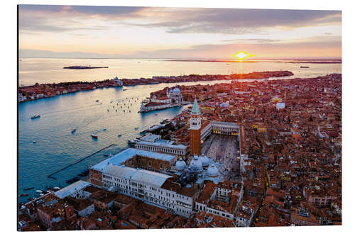 Alumiinitaulu Aerial view of Venice at sunset