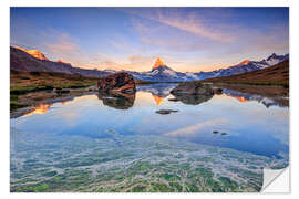 Selvklæbende plakat Matterhorn afspejles i søen Stellisee