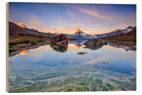 Wood print The Matterhorn is reflected in the Stellisee