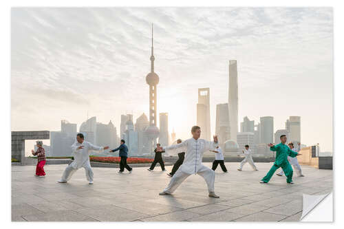 Wandsticker Tai Chi Chuan am Bund in Shanghai