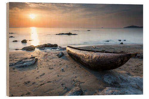 Obraz na drewnie Dugout on the beach of Malawi lake