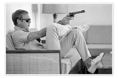 Poster Steve McQueen mit Revolver
