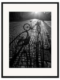 Gerahmter Kunstdruck Drahtesel mit langem Schatten