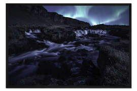 Gerahmter Kunstdruck Nordlichter am Wasserfall, Island