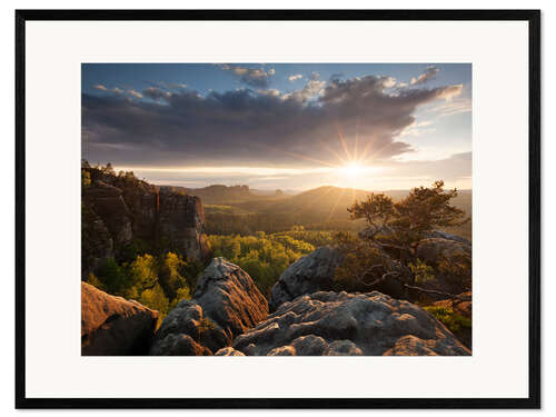 Kehystetty taidepainatus Sunset in the Elbe Sandstone Mountains