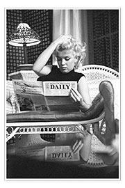 Póster Marilyn Monroe a ler um jornal