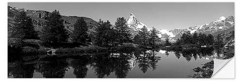 Naklejka na ścianę Matterhorn reflected in the Grindjisee