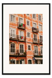 Gerahmter Kunstdruck Barrio Alta in Lissabon