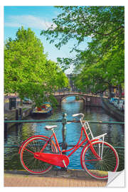 Adesivo murale Bicicletta rossa in un canale di Amsterdam