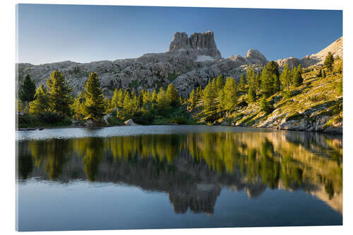 Acrylglas print Mountain lake in the Dolomites, Italy