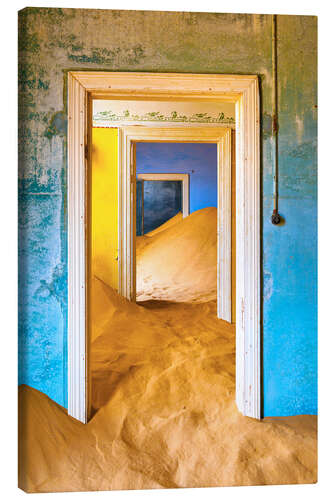 Canvastavla Doors and quicksand in a mining town II