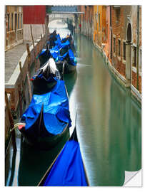 Sisustustarra Gondolas are in the Canal III