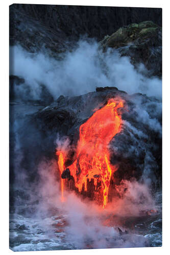 Canvas print Lava flow in Hawaii