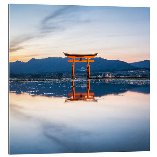 Gallery Print Rotes Torii in Miyajima bei Sonnenuntergang