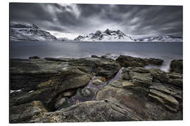 Aluminiumtavla Stormy weather on the beach of Vikten, Norway