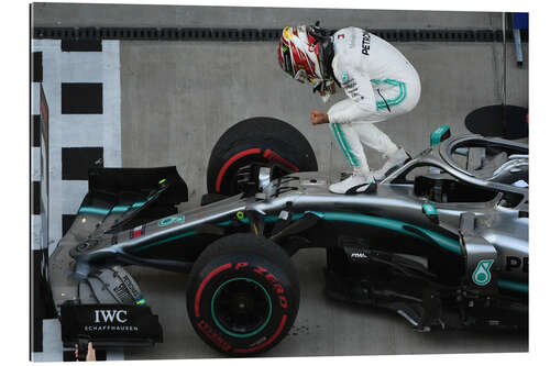 Quadro em plexi-alumínio Lewis Hamilton, celebrates 1st position in Parc Ferme, Sochi 2019