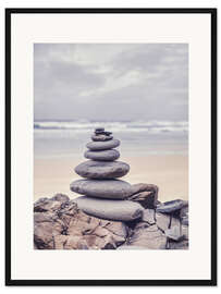 Gerahmter Kunstdruck Steinturm am Strand