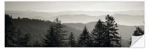 Selvklæbende plakat Trees with a mountain range in the background