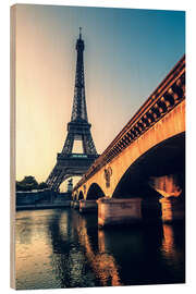 Puutaulu Eiffel Tower on the banks of the Seine