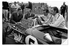 Selvklebende plakat Keith Duckworth, Colin Chapman, Jim Clark and Graham Hill, Lotus 49 Ford 1967